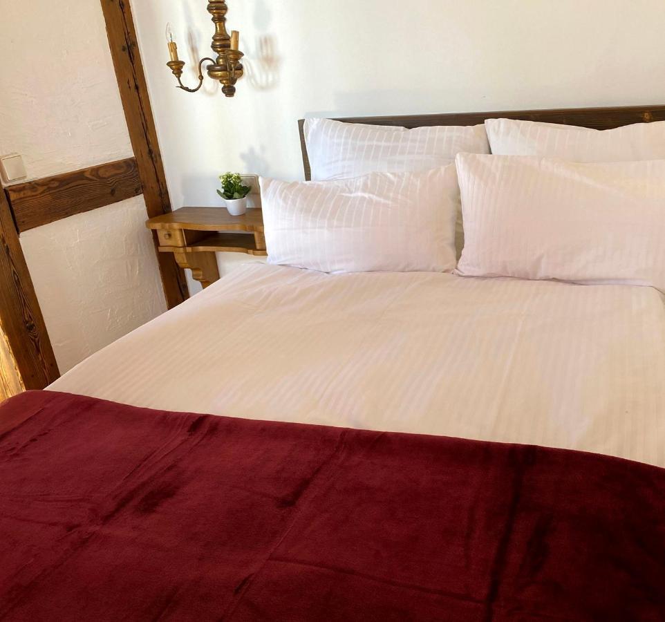 Apartmenthaus Eurenerstrasse 179 เทรียร์ ภายนอก รูปภาพ