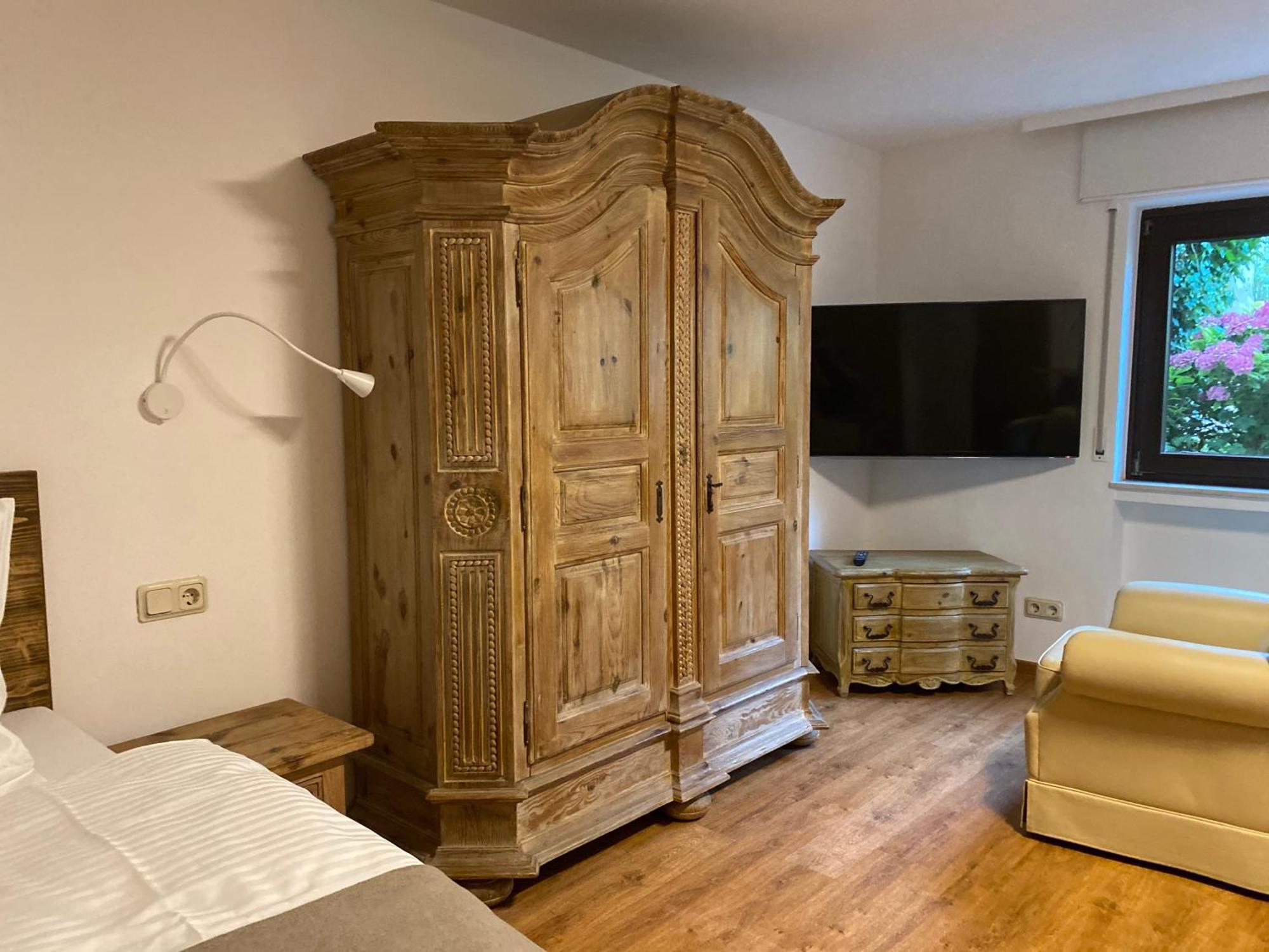 Apartmenthaus Eurenerstrasse 179 เทรียร์ ภายนอก รูปภาพ