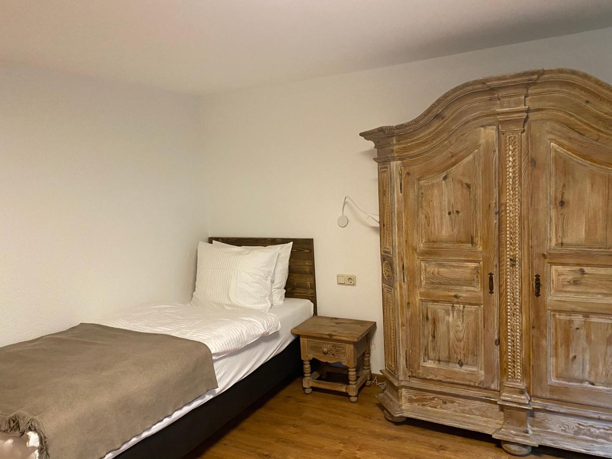 Apartmenthaus Eurenerstrasse 179 เทรียร์ ภายนอก รูปภาพ