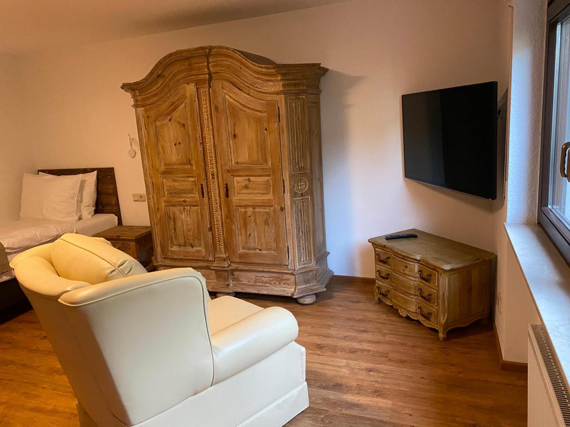 Apartmenthaus Eurenerstrasse 179 เทรียร์ ภายนอก รูปภาพ