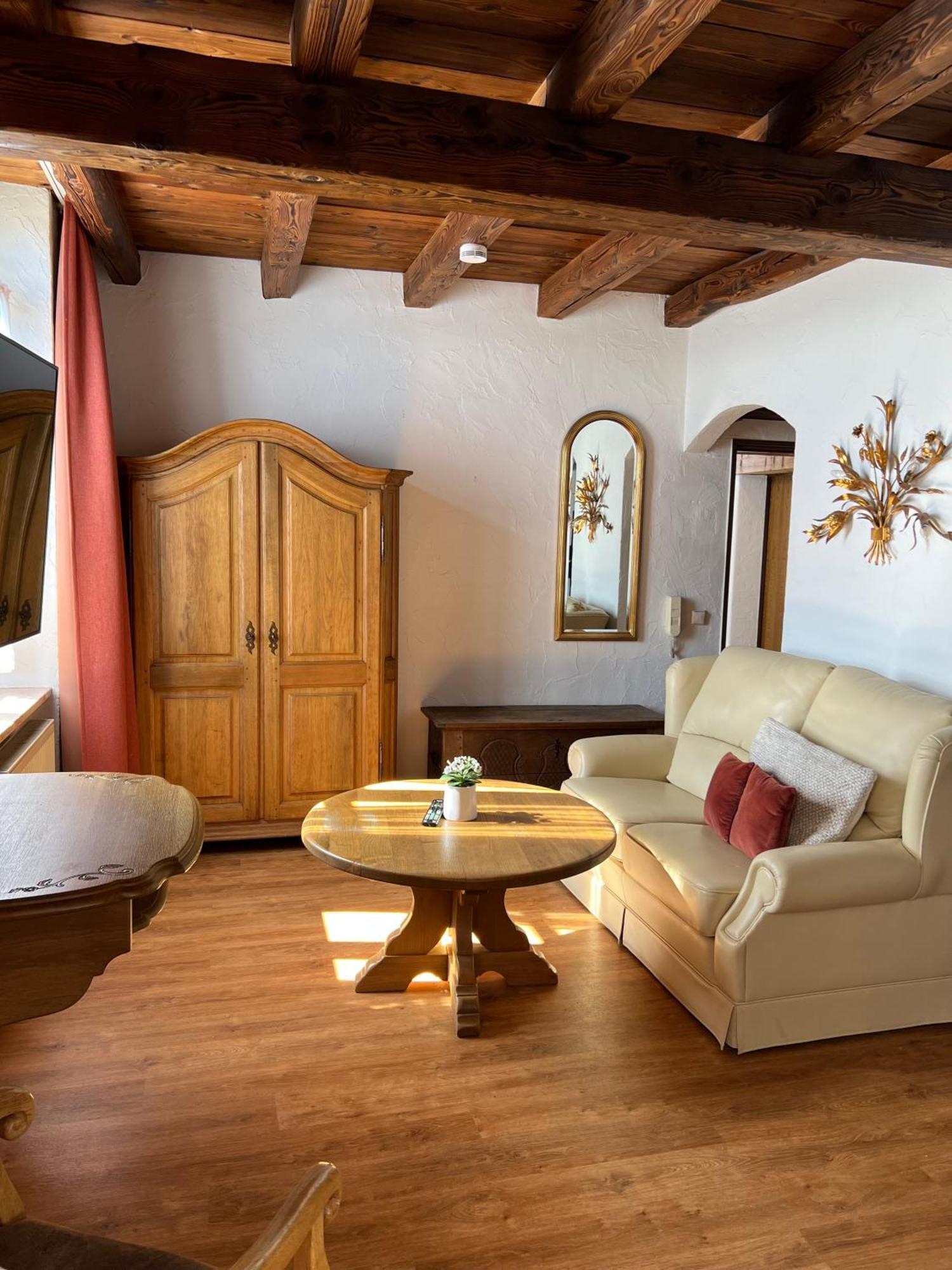 Apartmenthaus Eurenerstrasse 179 เทรียร์ ภายนอก รูปภาพ