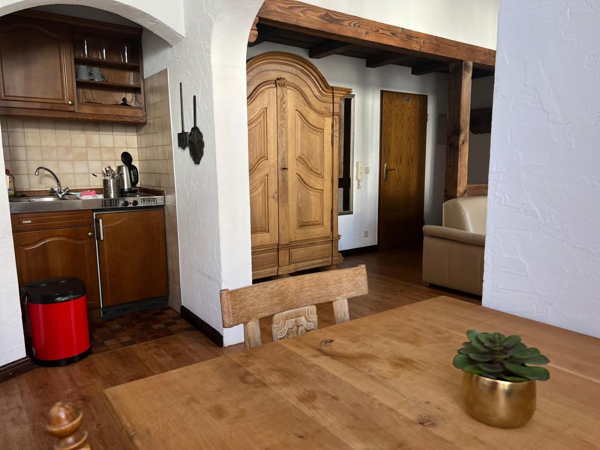 Apartmenthaus Eurenerstrasse 179 เทรียร์ ภายนอก รูปภาพ