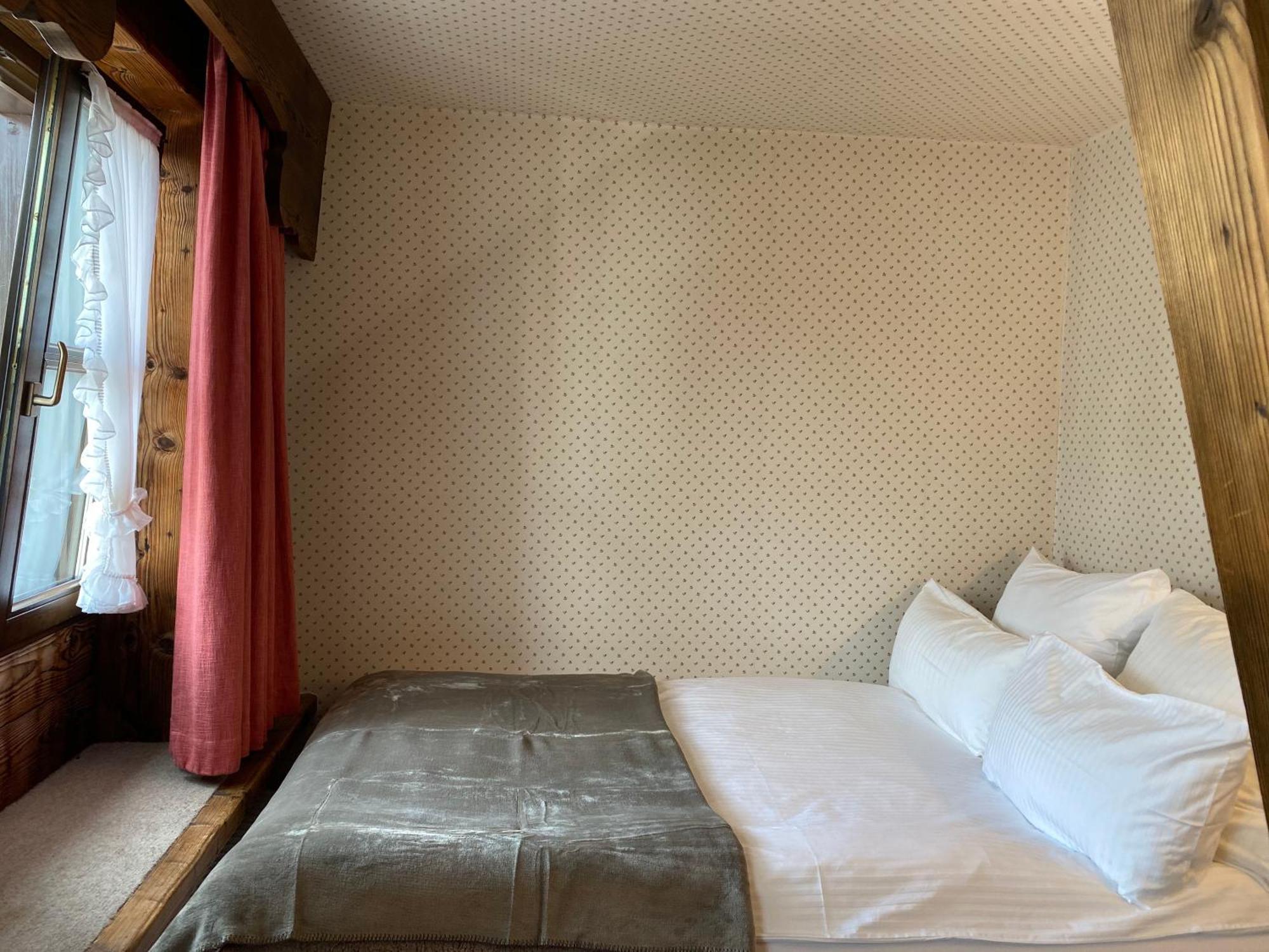 Apartmenthaus Eurenerstrasse 179 เทรียร์ ภายนอก รูปภาพ